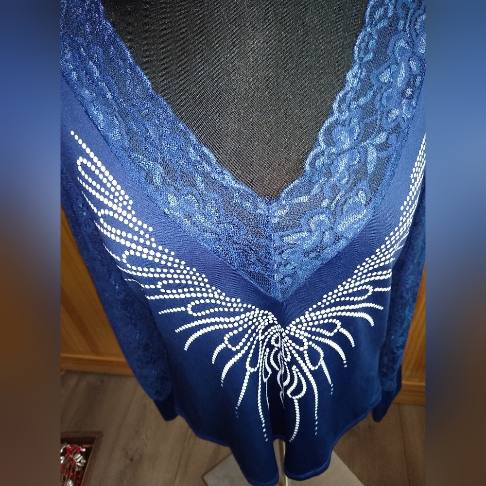 Blue Bird - Picture 2 of 7